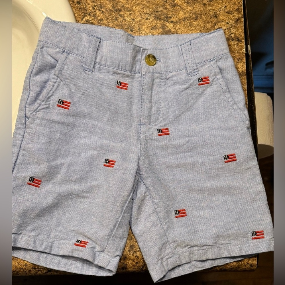 JANIE AND JACK EMBROIDERED FLAG OXFORD BLUE BOYS SHORTS